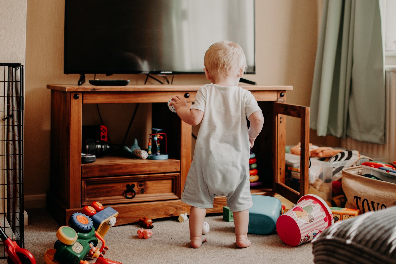 Month-by-Month Toy Selection for Up to 1-Year-Old